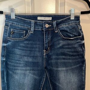 Kancan jeans size 7/27 inseam 28 1/2